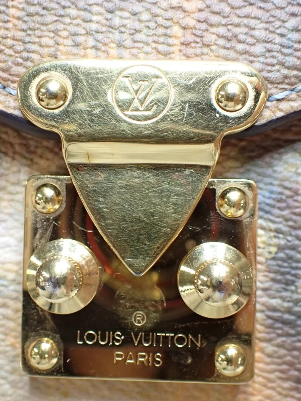 Louis Vuitton Masters Collection Jeff Koons Turner Metis Pochette Shoulder Bag.